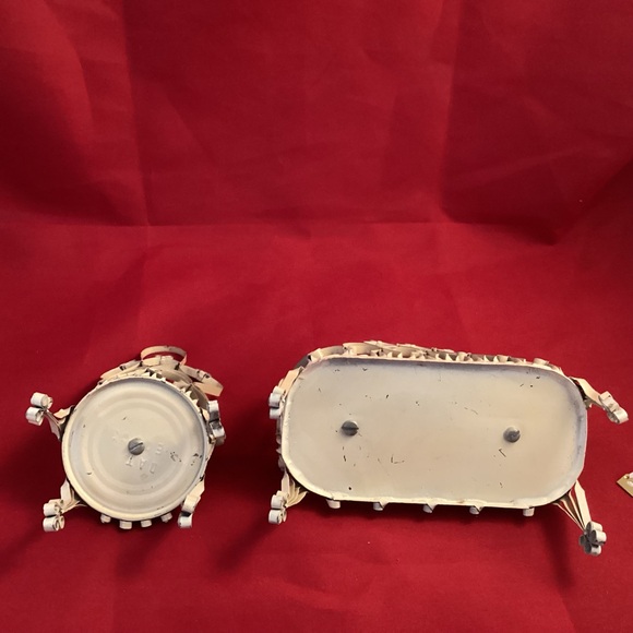 Vintage tin doll fourniture couch and chair set with red velvet cushions - Picture 10 of 10